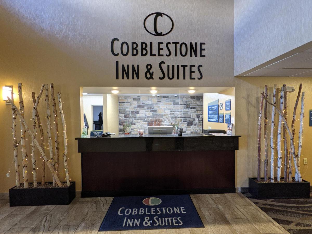 Cobblestone Inn&Suites - Merrill Extérieur photo