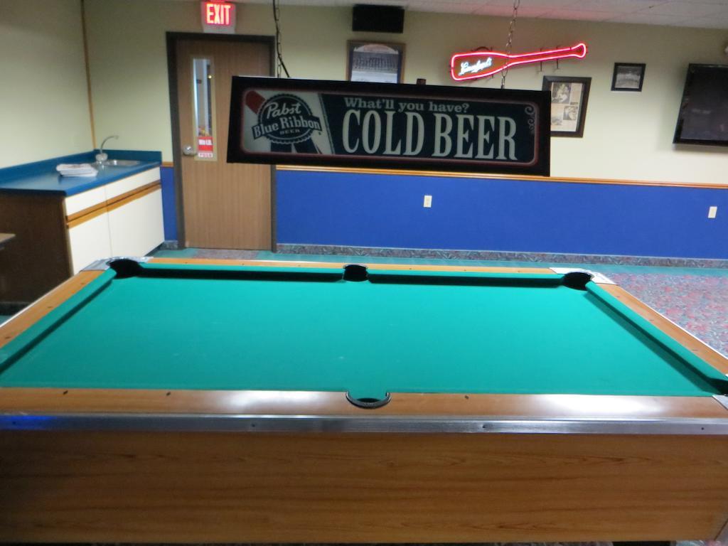 Cobblestone Inn&Suites - Merrill Extérieur photo