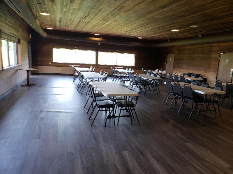 Cobblestone Inn&Suites - Merrill Extérieur photo