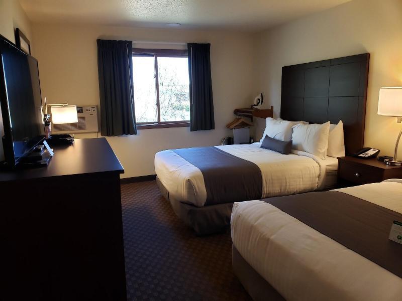 Cobblestone Inn&Suites - Merrill Extérieur photo
