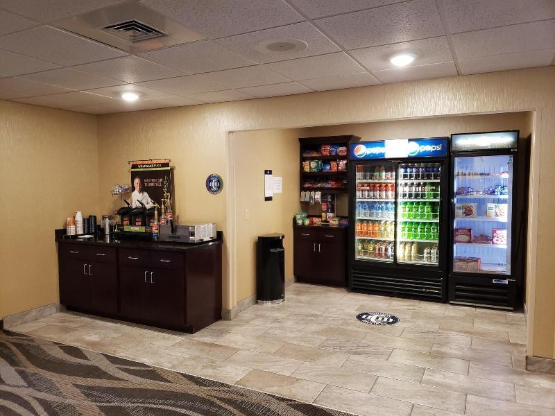 Cobblestone Inn&Suites - Merrill Extérieur photo
