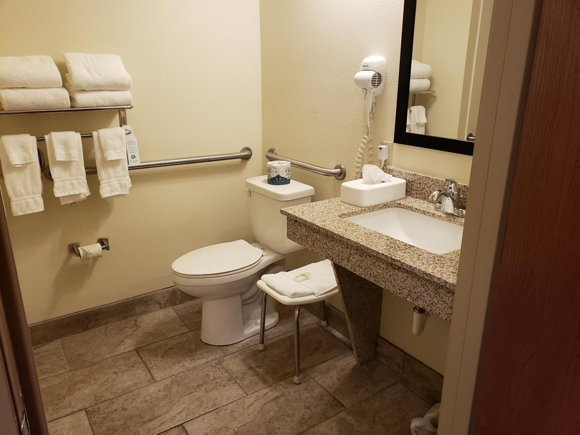 Cobblestone Inn&Suites - Merrill Extérieur photo